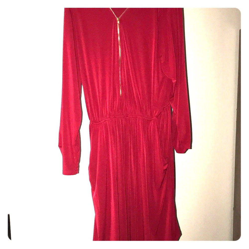 Beautiful Red Dress w/ POCKETS💃🏾